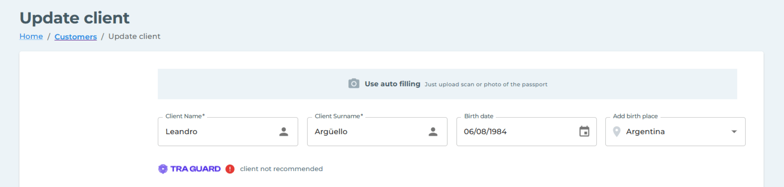 TopRent's Update client form with a TRA GUARD badge flagging the customer as "client not recommended"